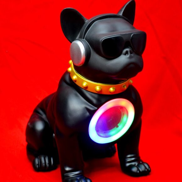 DECORATION PORTABLE SPEAKER DIMENTIONS H13"3/4 x W13" x L7"1/2 - Picture 2 of 3